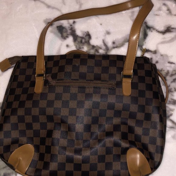 Jane Hilton Checkered louis Vuitton look alike bag - Picture 4 of 4